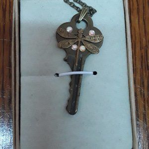 vintage neckace